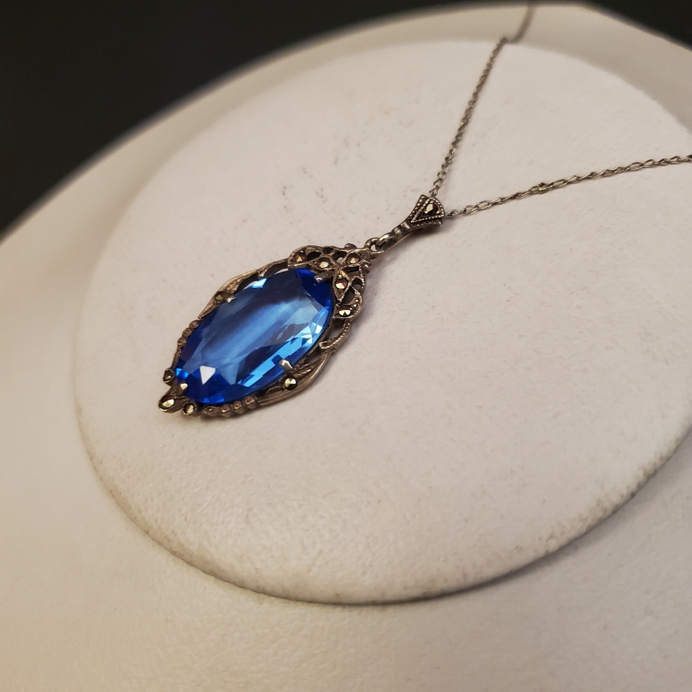 Art Deco Sterling Marcasite Jewelled Pendant - Picture 5 of 10